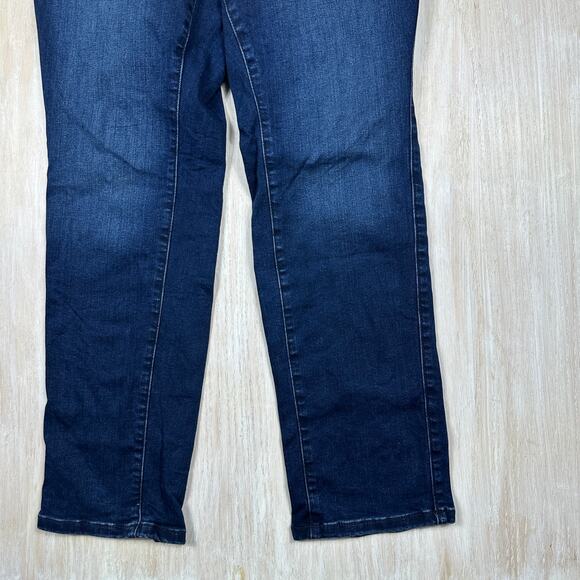 Torrid Weekend Boyfriend Straight Super Soft Stretch Blue Denim Jeans Casual 1R - Picture 4 of 14